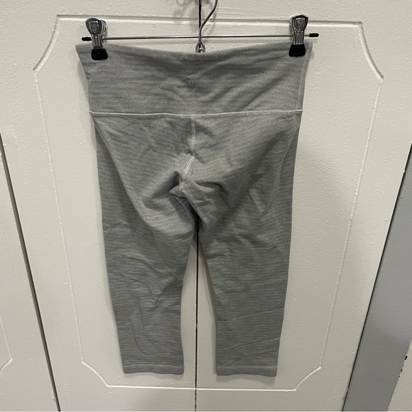 Lululemon Wunder Under Crop III 21" - Picture 5 of 11